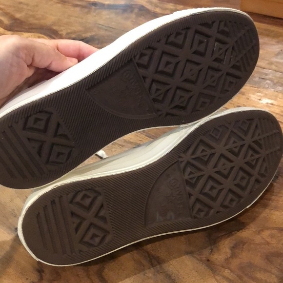 Converse X Comme Des Garçons Play Lowtop Sneakers - Picture 9 of 15